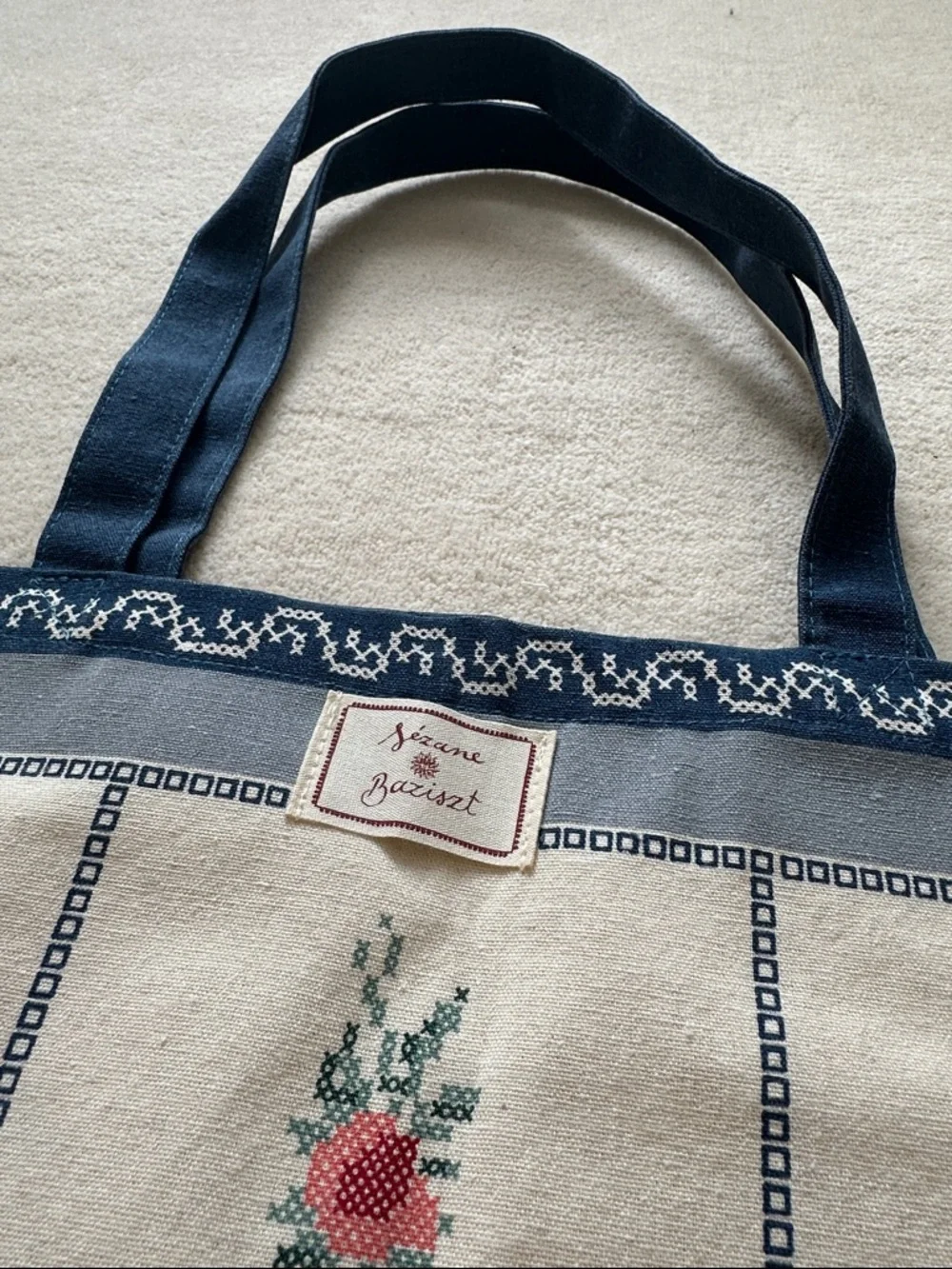 Sezane Basiszt Cream Canvas Tote with Navy Trim and Rose Motif - Picture 2 of 3